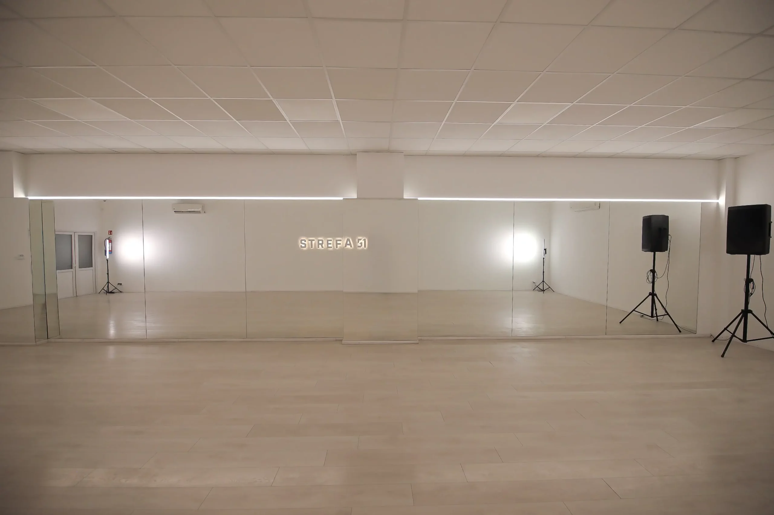 SALA 3 GROMADZKA (1)
